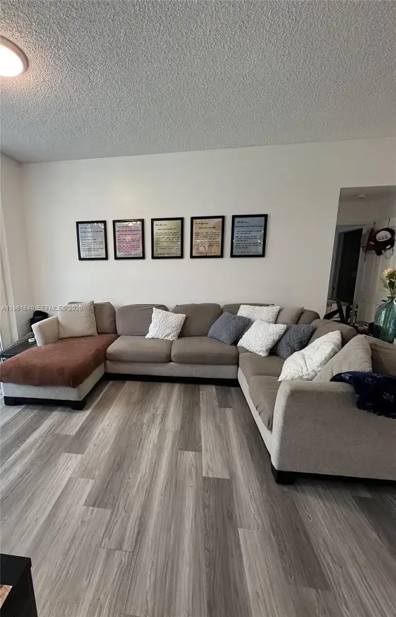 9725 NW 52nd St # 114, Doral FL 33178 photo 3