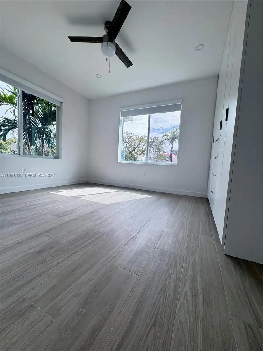 2855 Royal Palm Ave # 3, Miami Beach FL 33140 photo 4