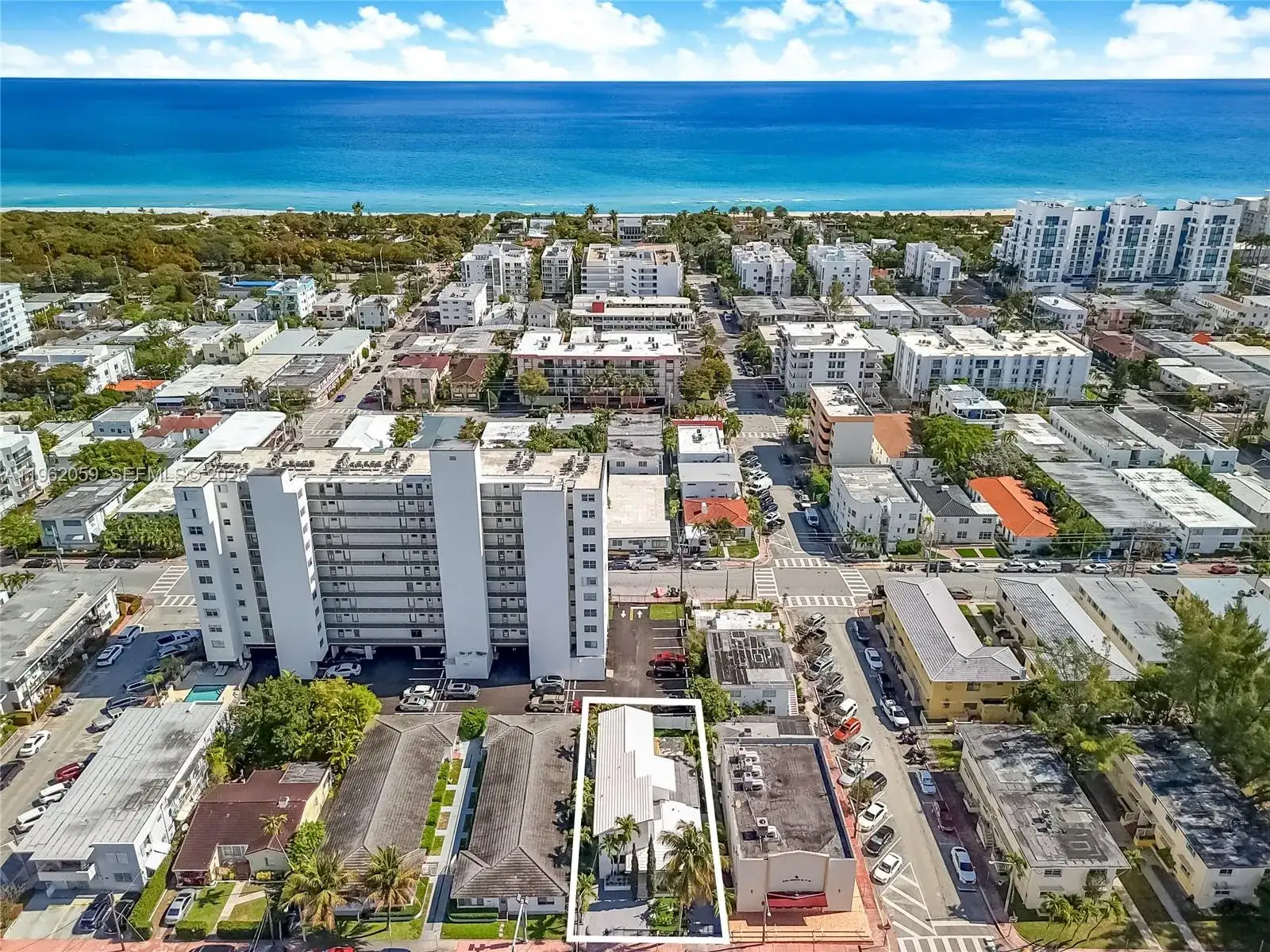 7811 Carlyle Ave, Miami Beach FL 33141 photo 2