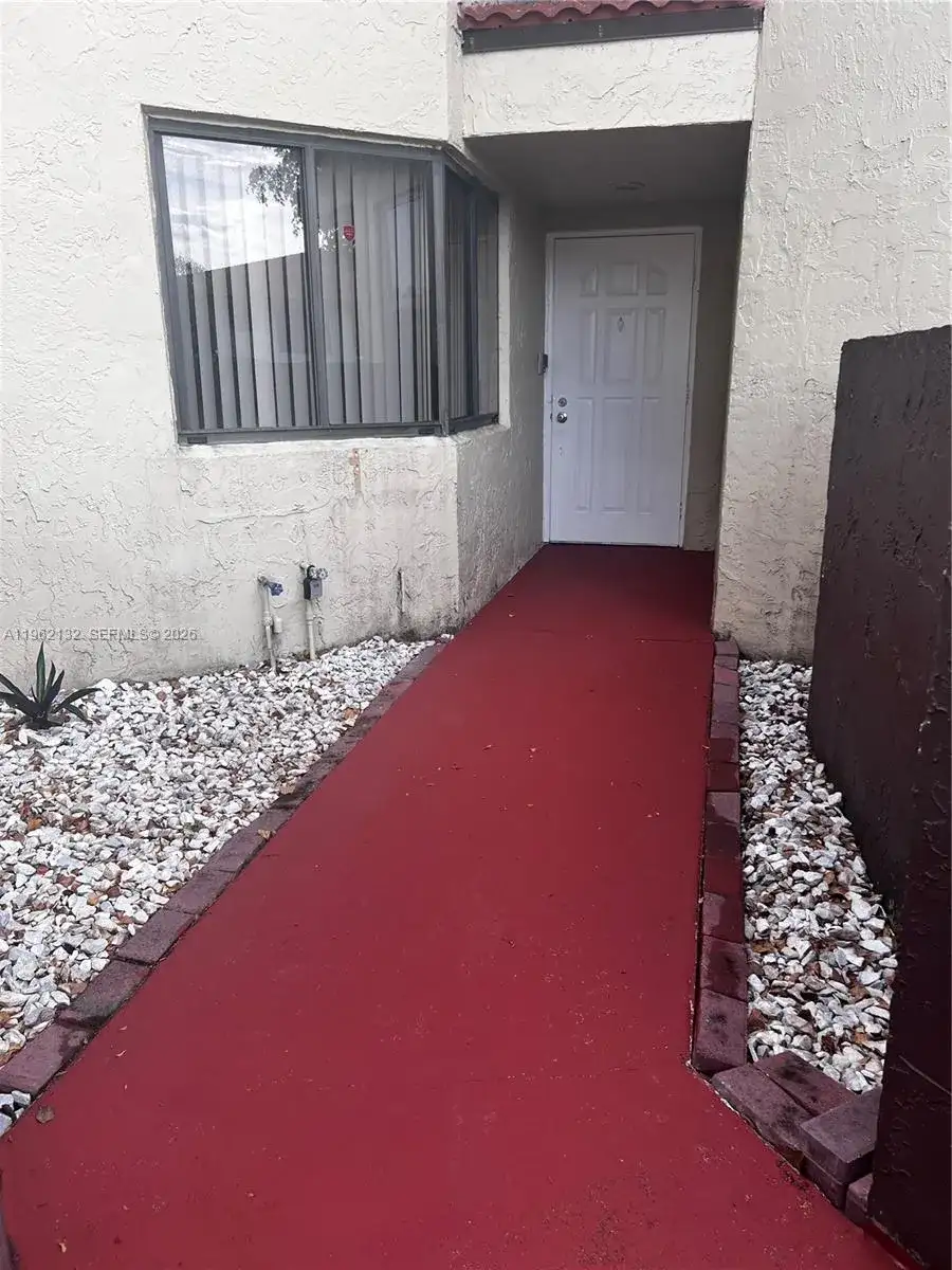 9733 SW 138th Ave, Miami FL 33186 photo 2