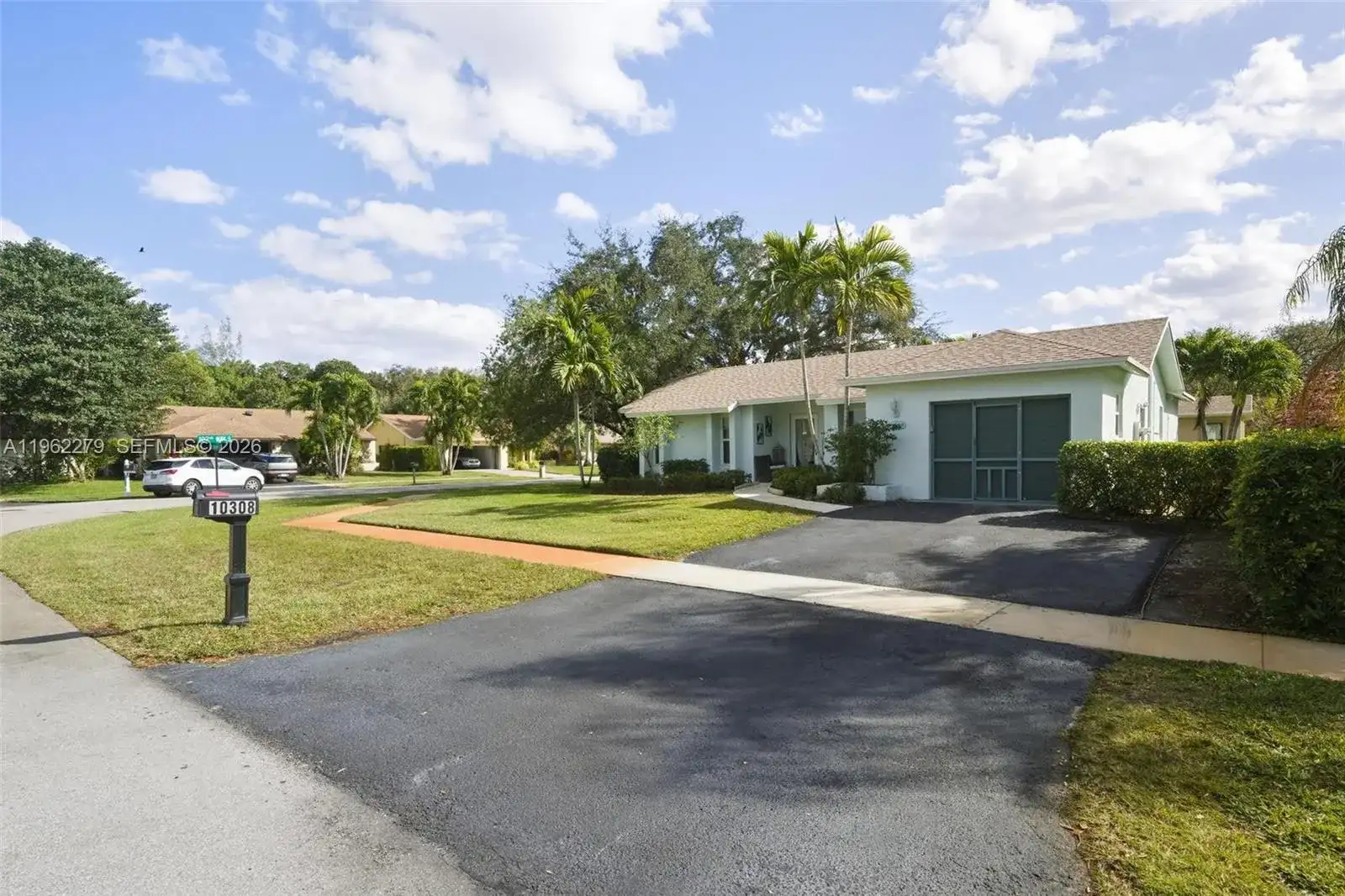 10308 Greenbriar Ct, Boca Raton FL 33498 photo 2