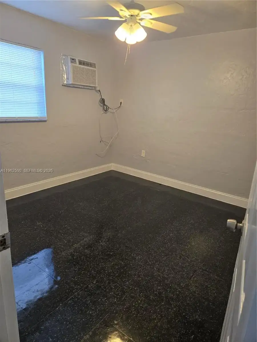 1520 NW 61st St # 16, Miami FL 33142 photo 4