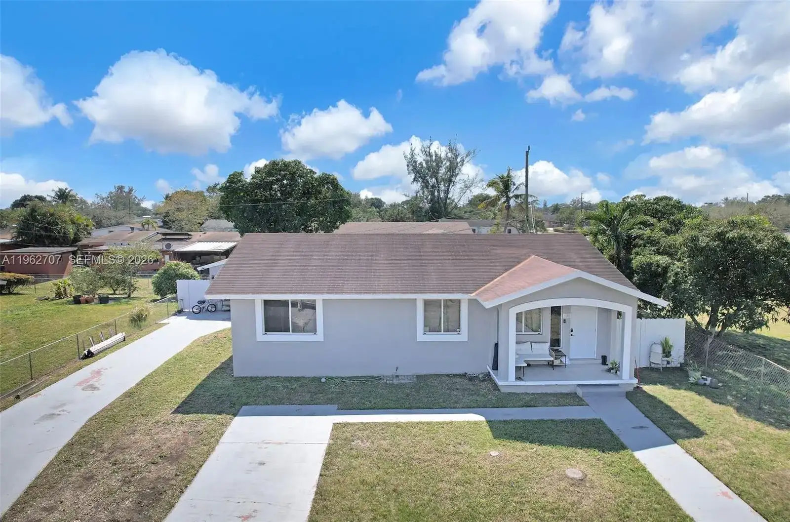 3280 NW 213th Ter, Miami Gardens FL 33056 photo 2