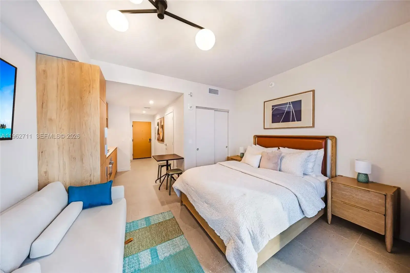 11 NE 6th St # 1208, Miami FL 33132 photo 4