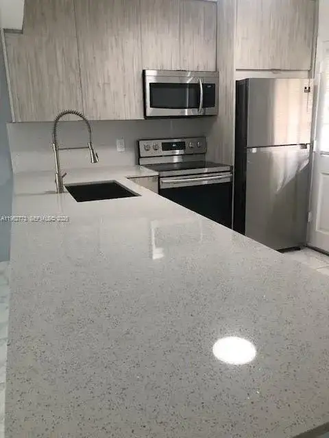 1201 NE 191st St # G411, Miami FL 33179 photo 3