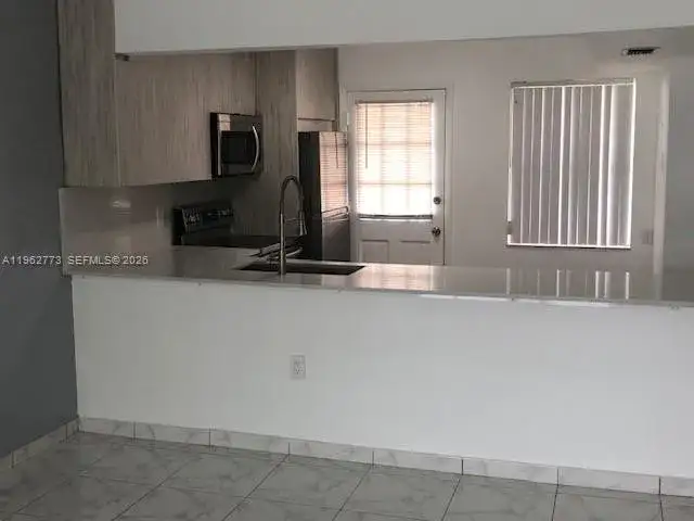 1201 NE 191st St # G411, Miami FL 33179 photo 5