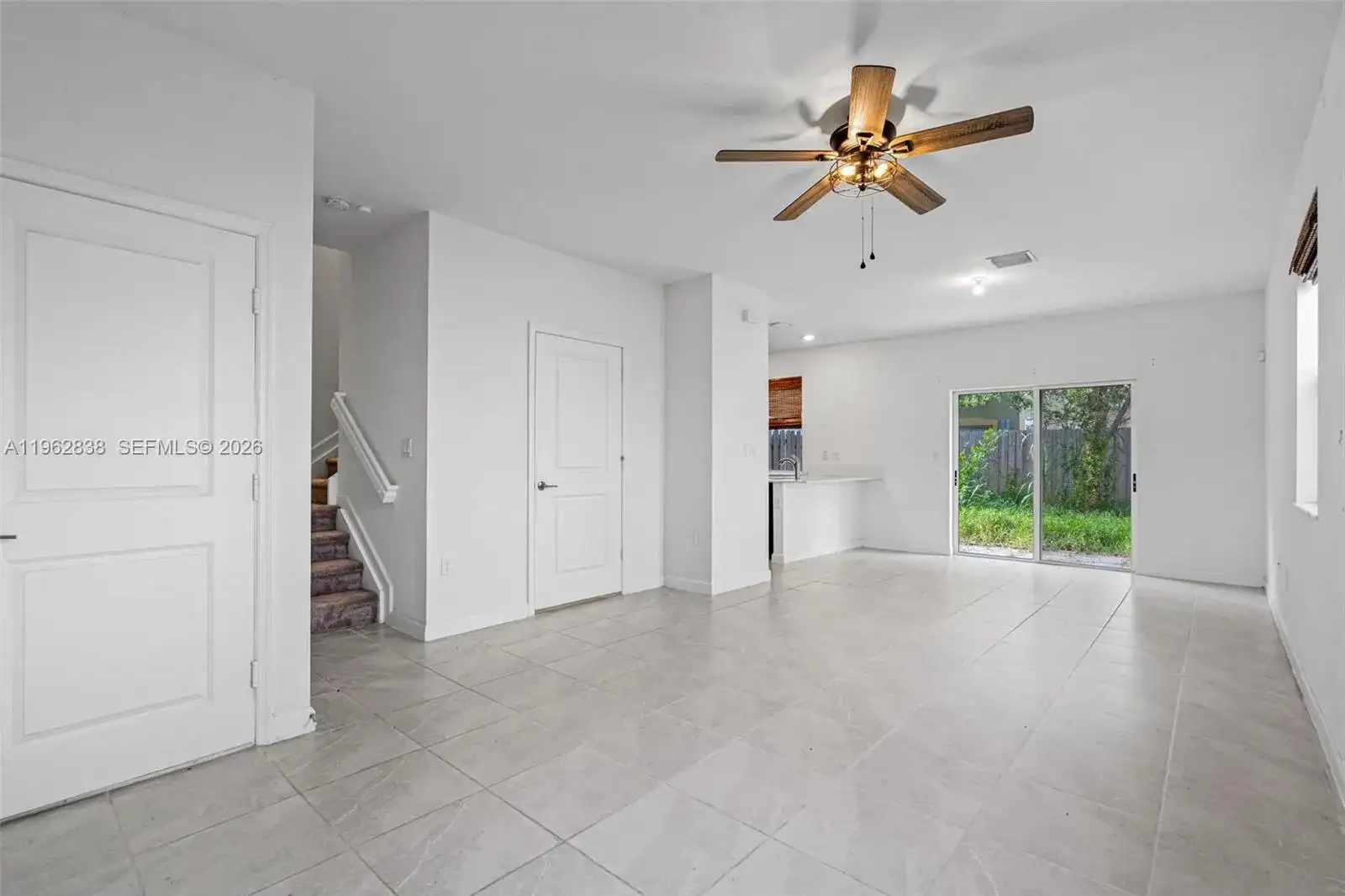 1100 SE 26th Ter, Homestead FL 33035 photo 5