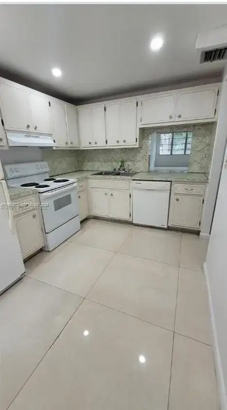 445 NE 195th St # 127, Miami FL 33179 photo 5