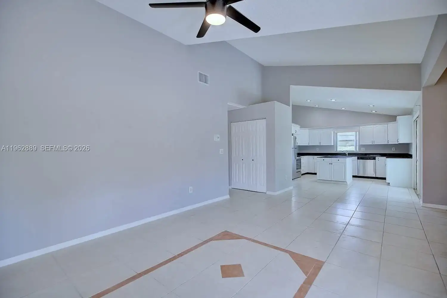 2551 N Avon Blvd, Avon Park FL 33825 photo 4