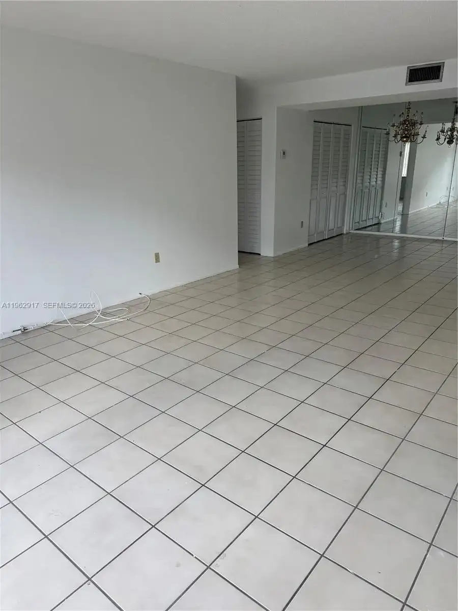 7747 SW 86th St # 105, Miami FL 33143 photo 2