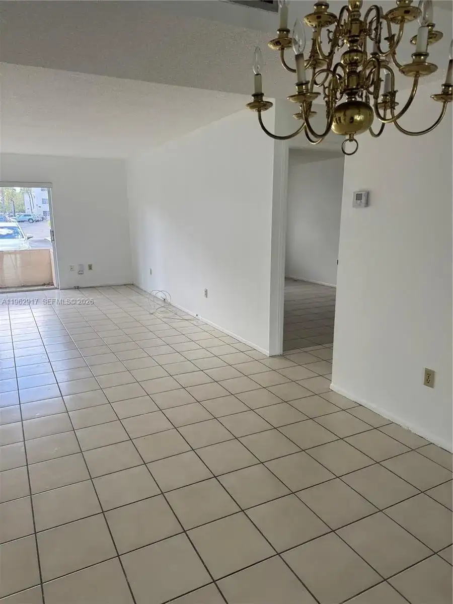7747 SW 86th St # 105, Miami FL 33143 photo 3