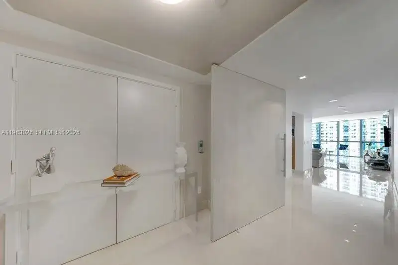 1331 Brickell Bay Dr # 1602, Miami FL 33131 photo 5