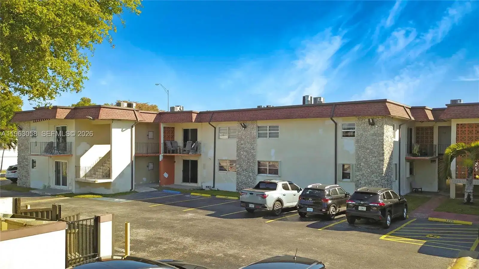 1275 W 35th St # 45B, Hialeah FL 33012 photo 2