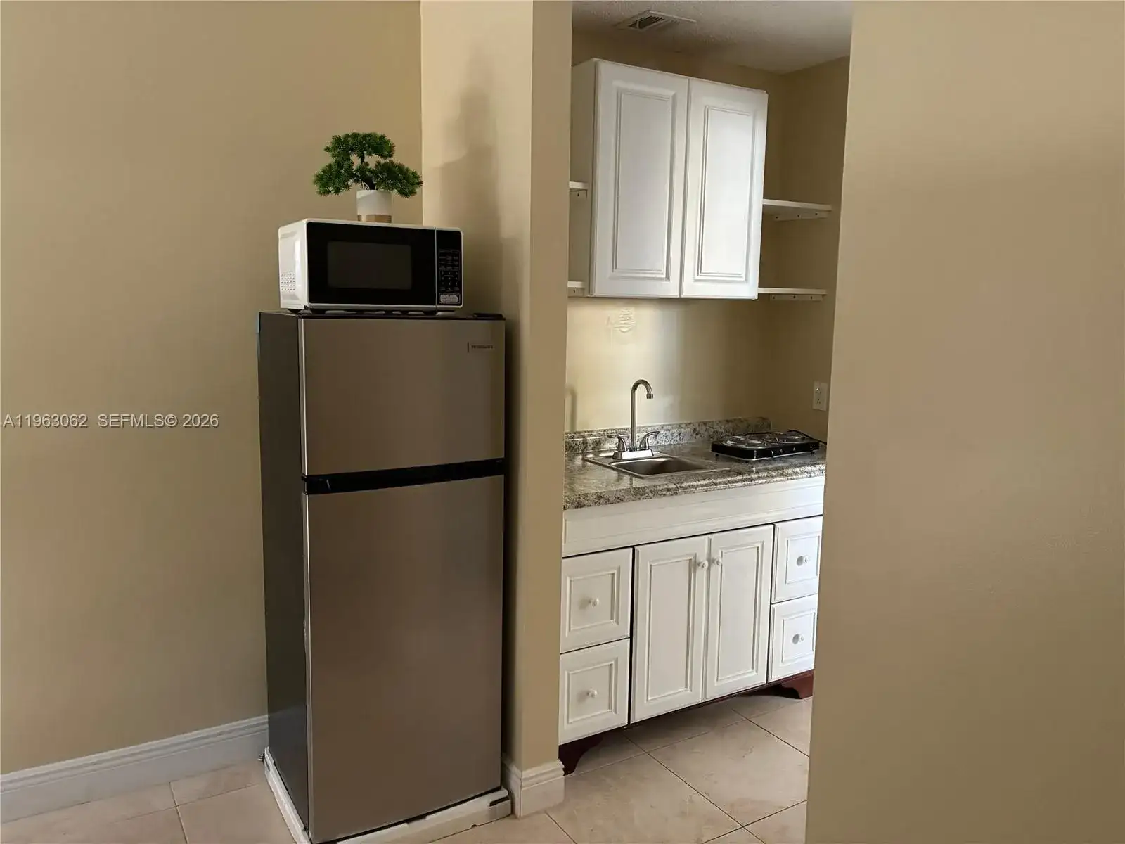 2963 Genoa Pl # B, West Palm Beach FL 33406 photo 4