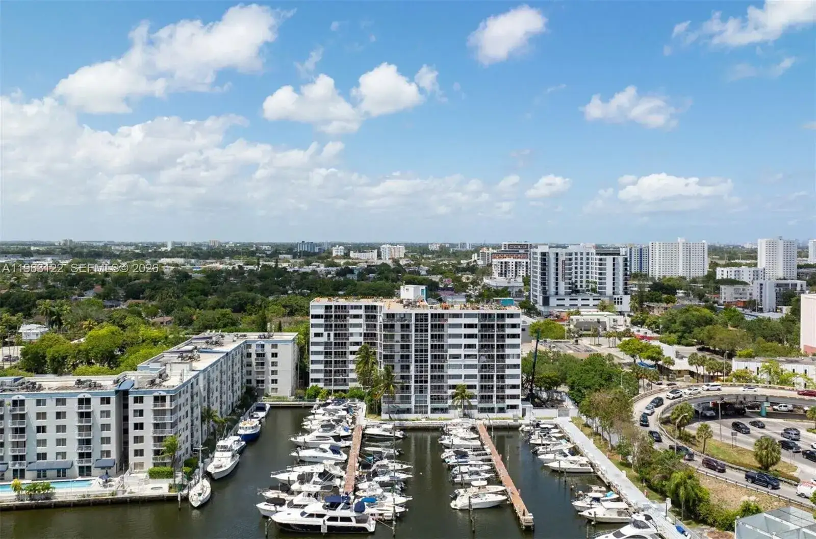 1700 NW N River Dr, Miami FL 33125 photo 2