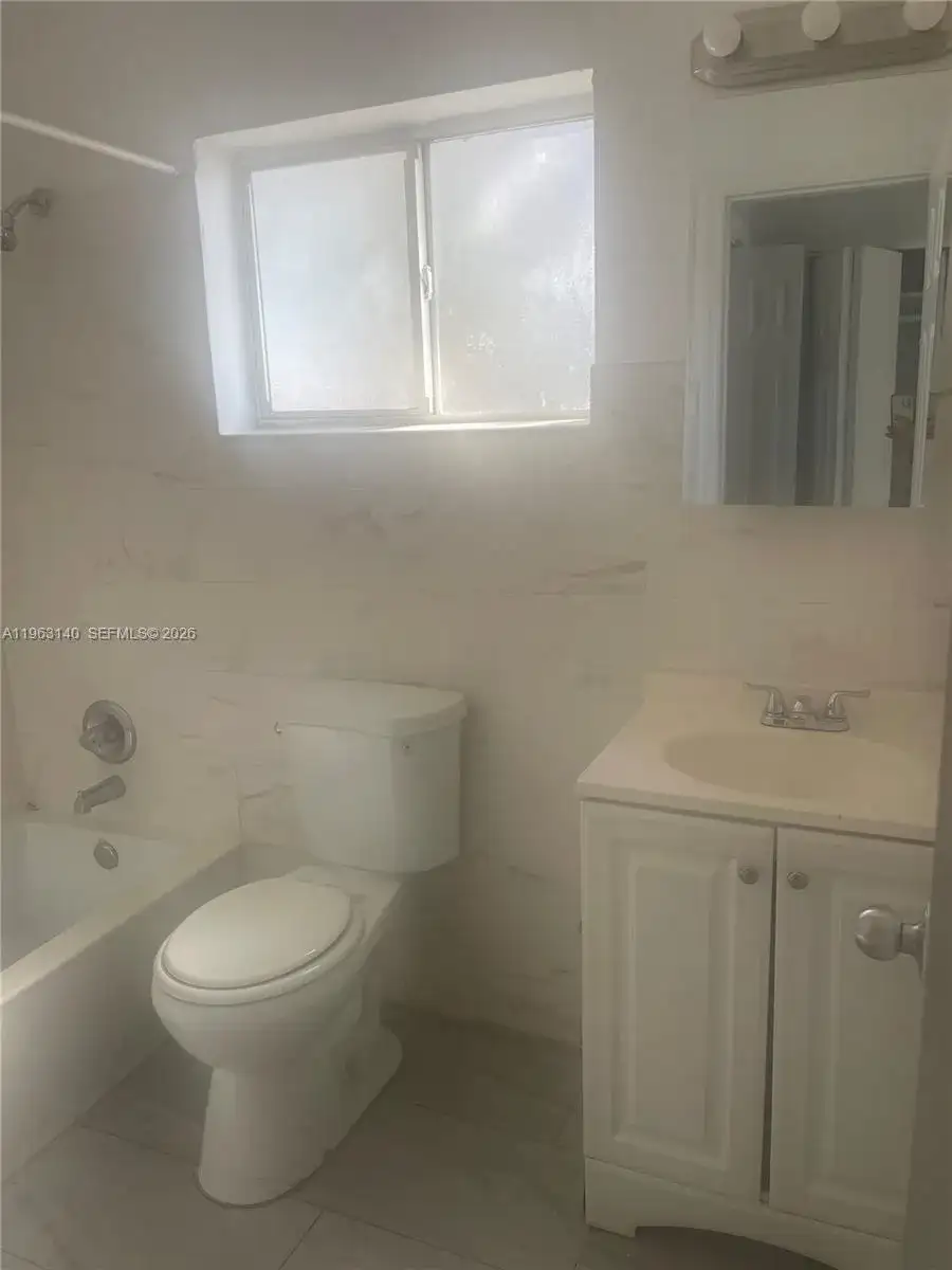 14305 NE 6th Ave # 6, North Miami FL 33161 photo 2