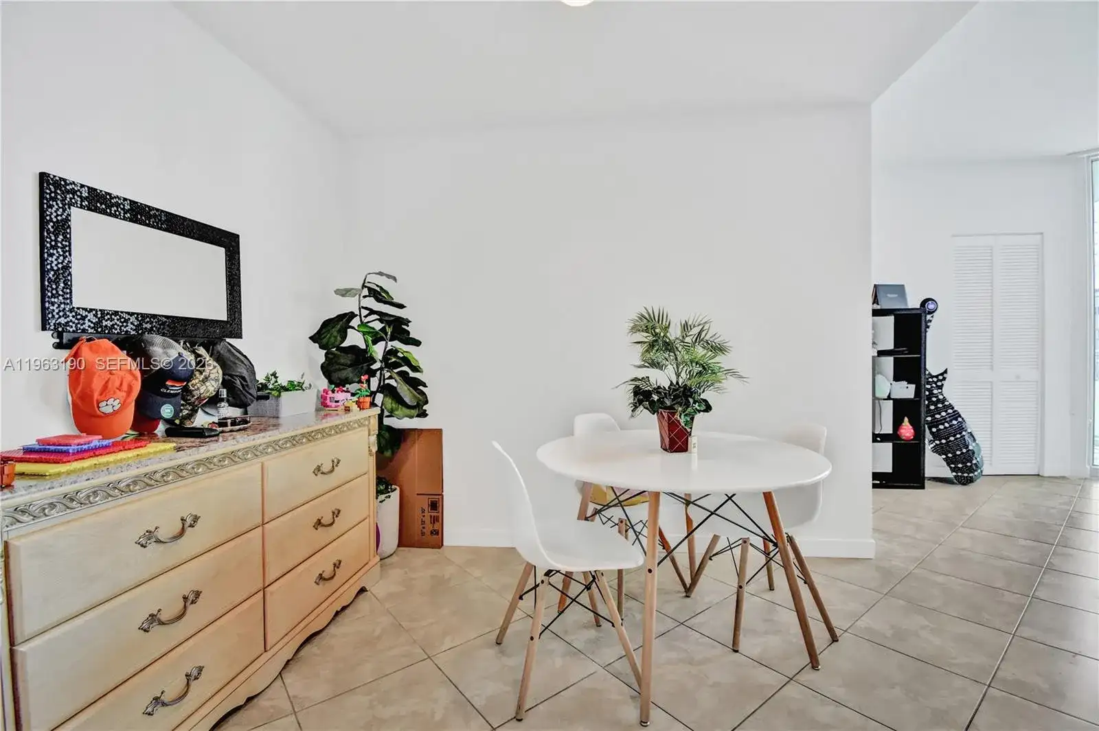 300 S Biscayne Blvd # 1405, Miami FL 33131 photo 5