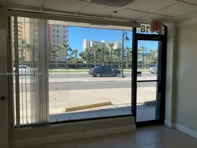 3418 N Ocean Blvd, Fort Lauderdale FL 33308 photo 3