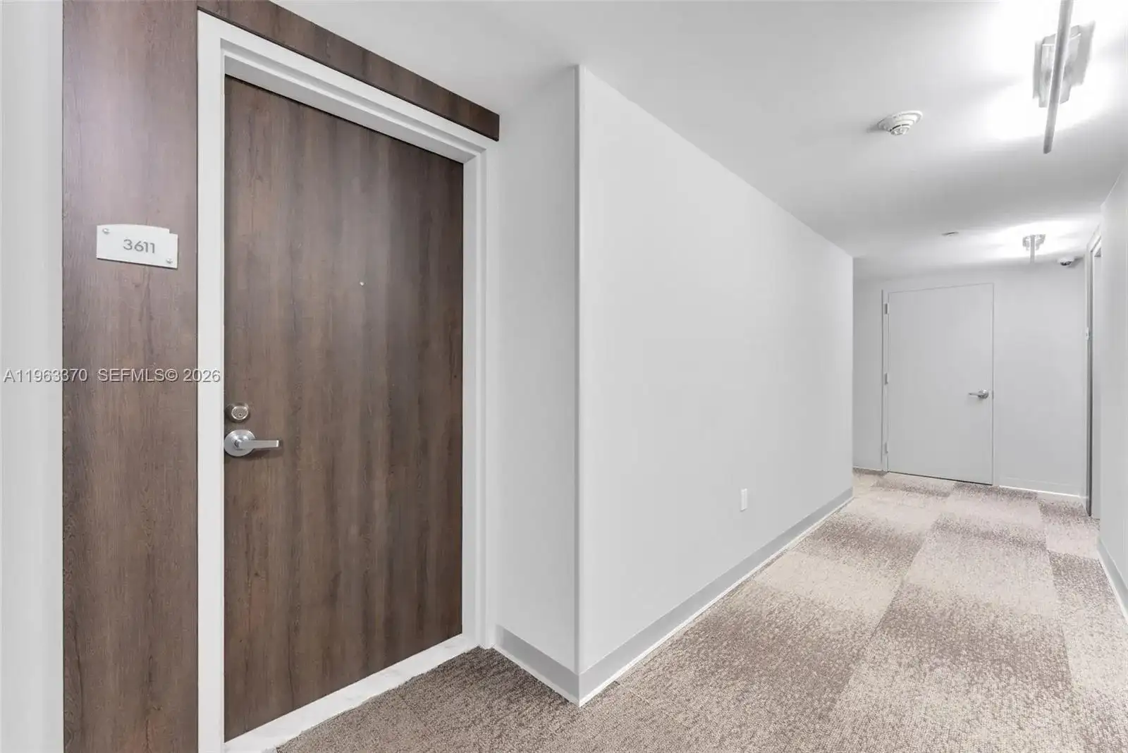 92 SW 3rd St # 3611, Miami FL 33130 photo 4