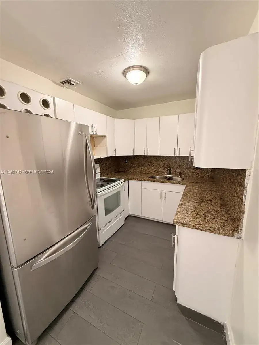 5230 SW 116th Ave # 1, Miami FL 33165 photo 5