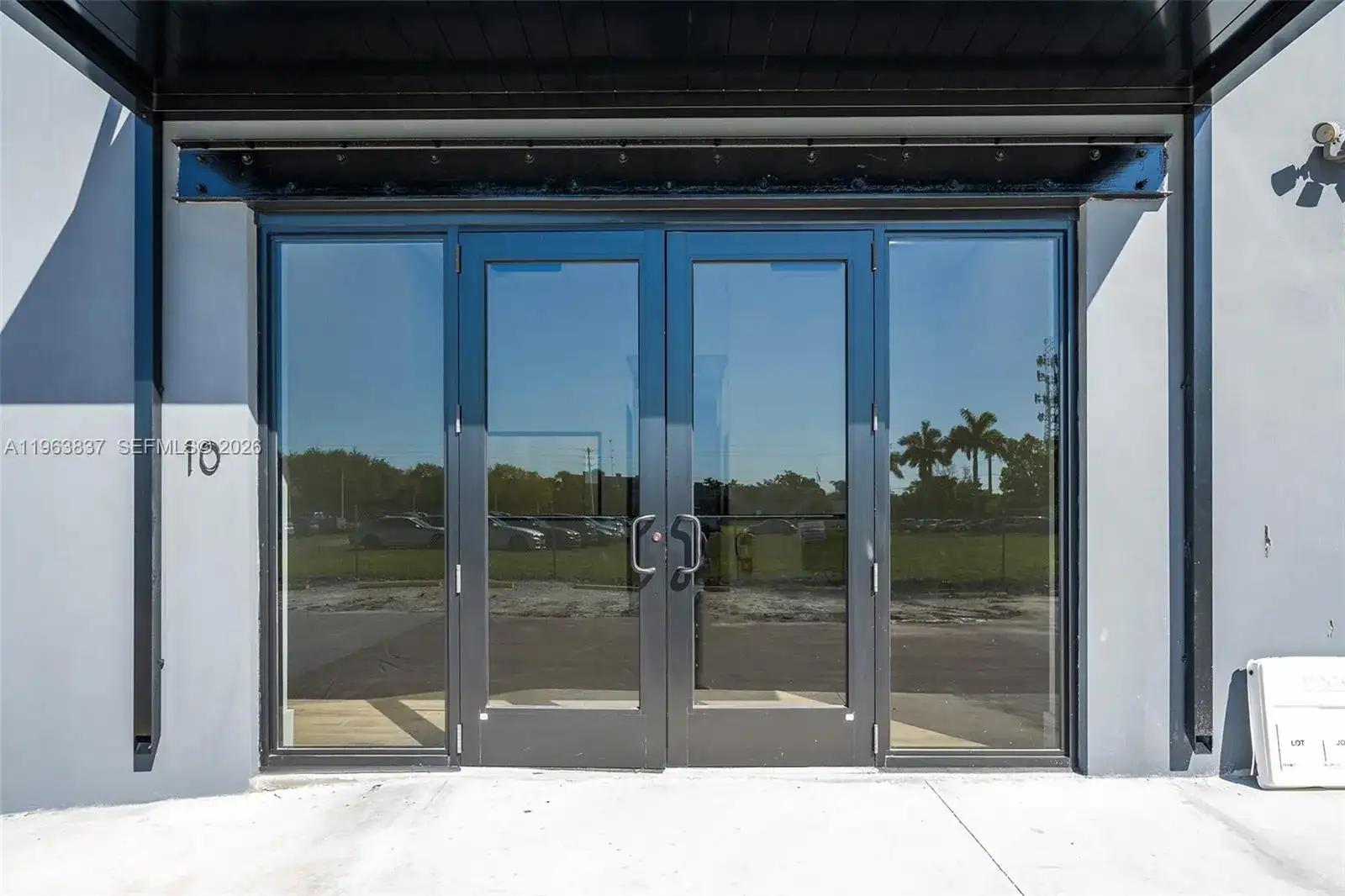 1930 N 30th Road Suite 10, Hollywood FL 33021 photo 2