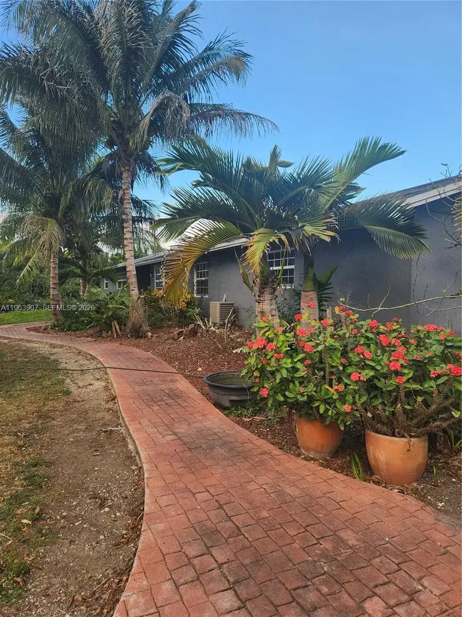23801 SW 217th Ave, Homestead FL 33031 photo 5