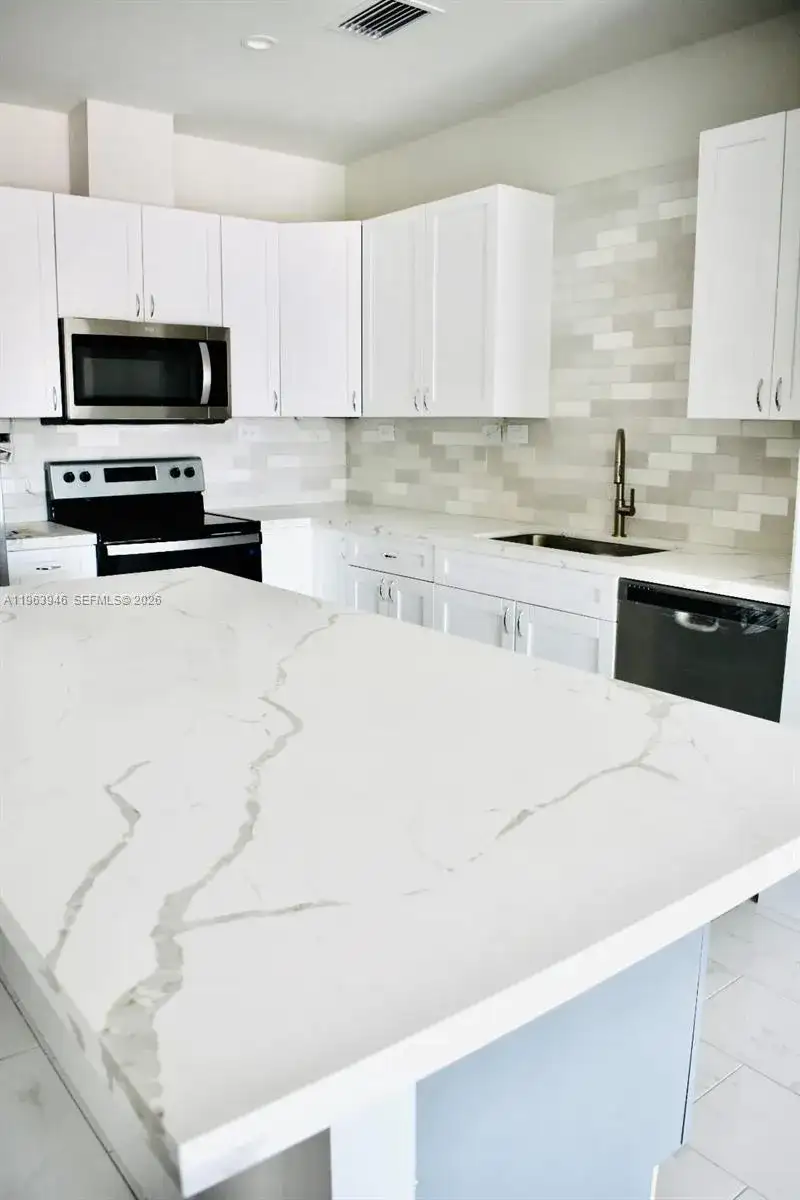 29 Palmetto Drive # 6, Miami Springs FL 33166 photo 3