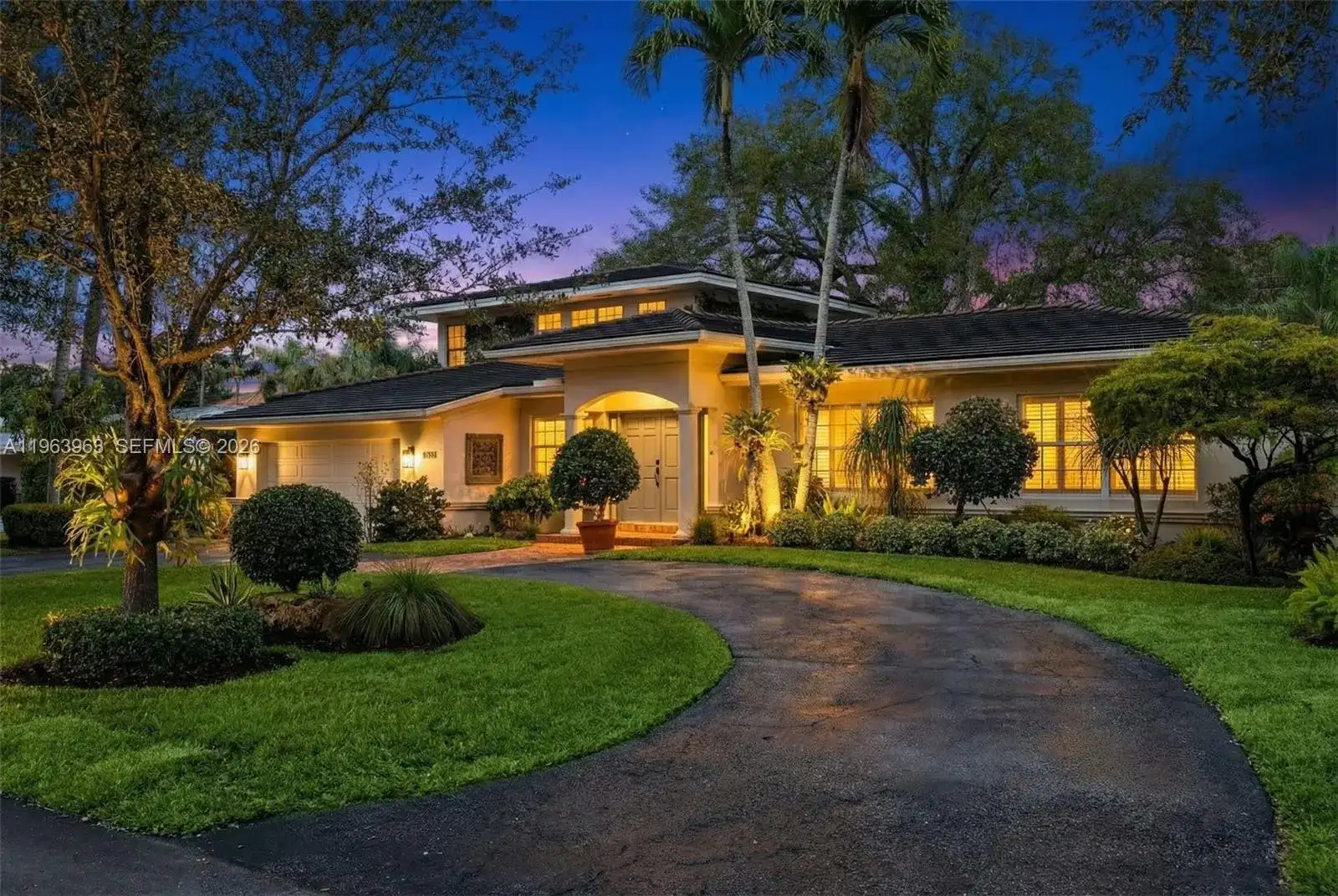 1255 Algardi Ave, Coral Gables FL 33146 photo 2