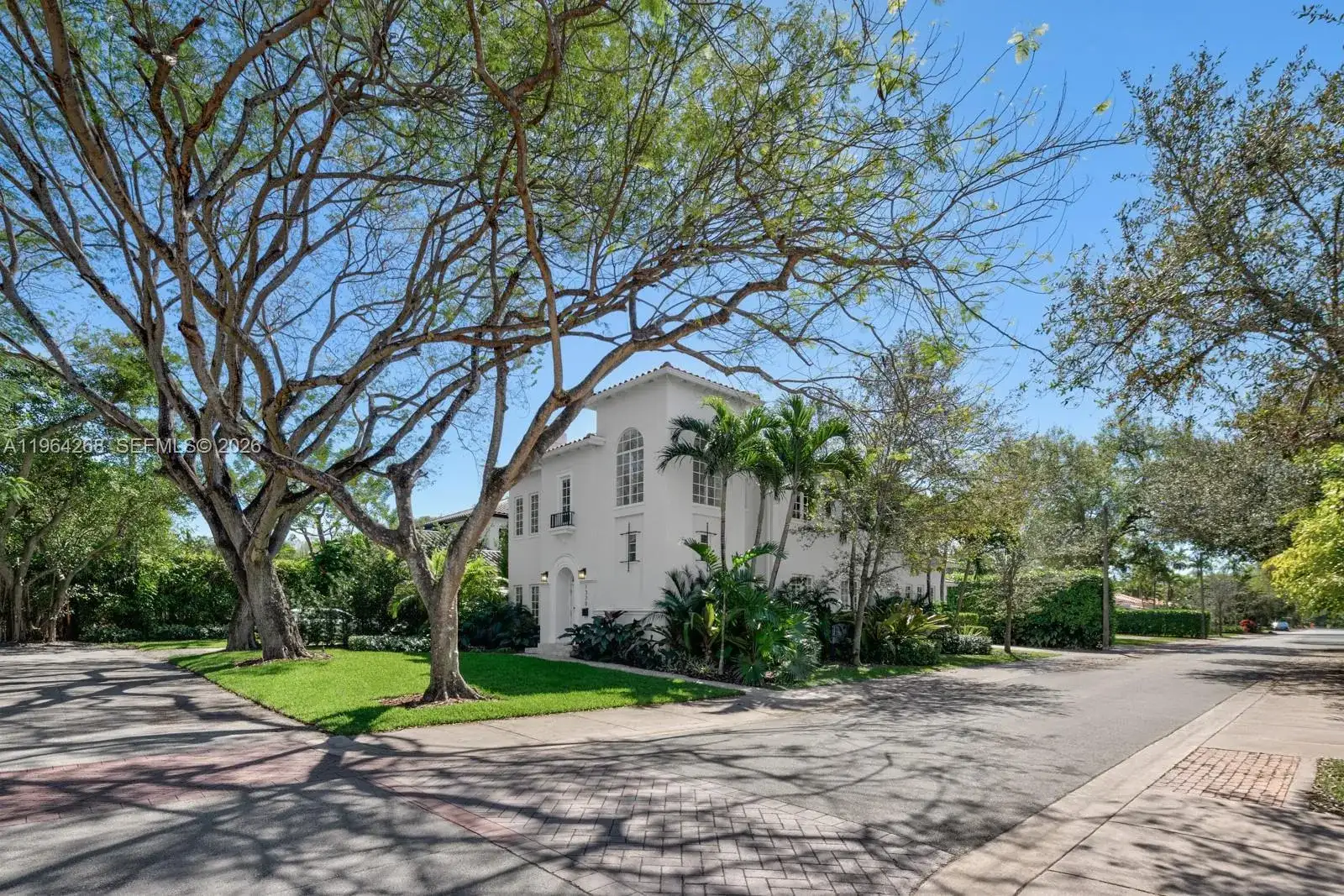 1320 San Benito Ave, Coral Gables FL 33134 photo 4