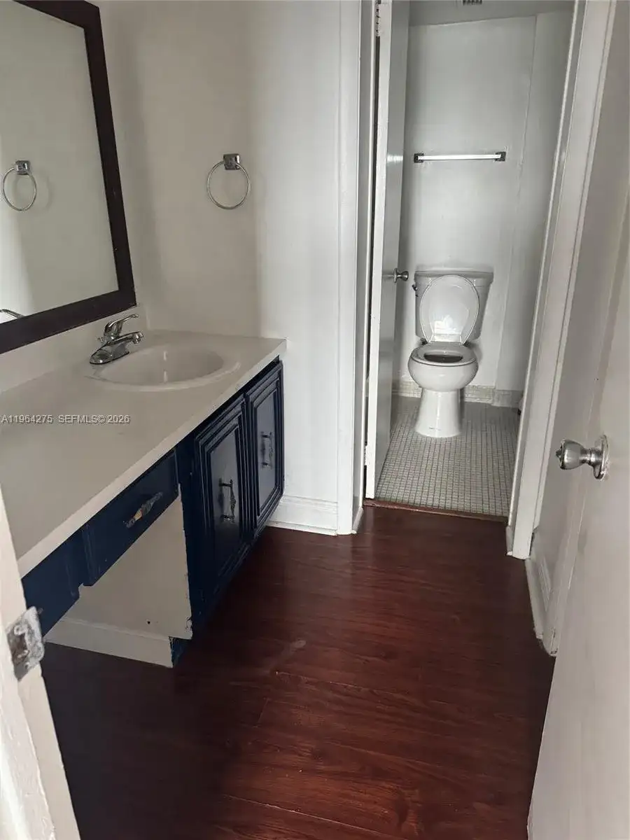 496 NW 165th St Rd # 614, Miami FL 33169 photo 5