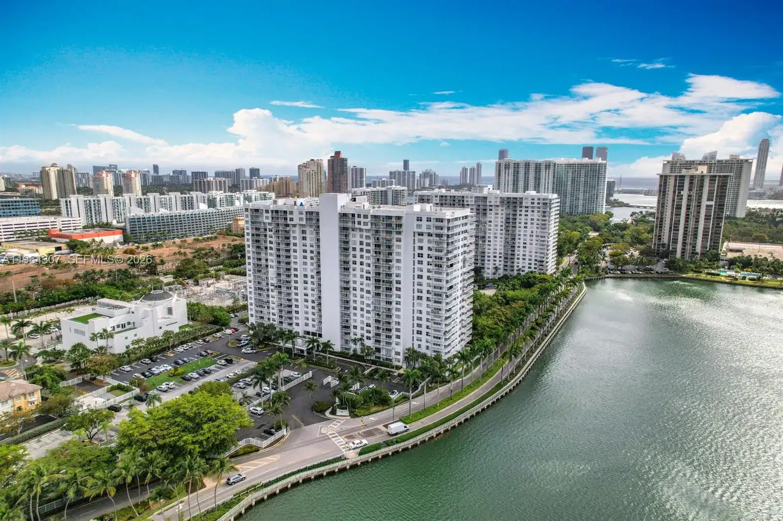 2801 NE 183rd St # 1504W, Aventura FL 33160 photo 4