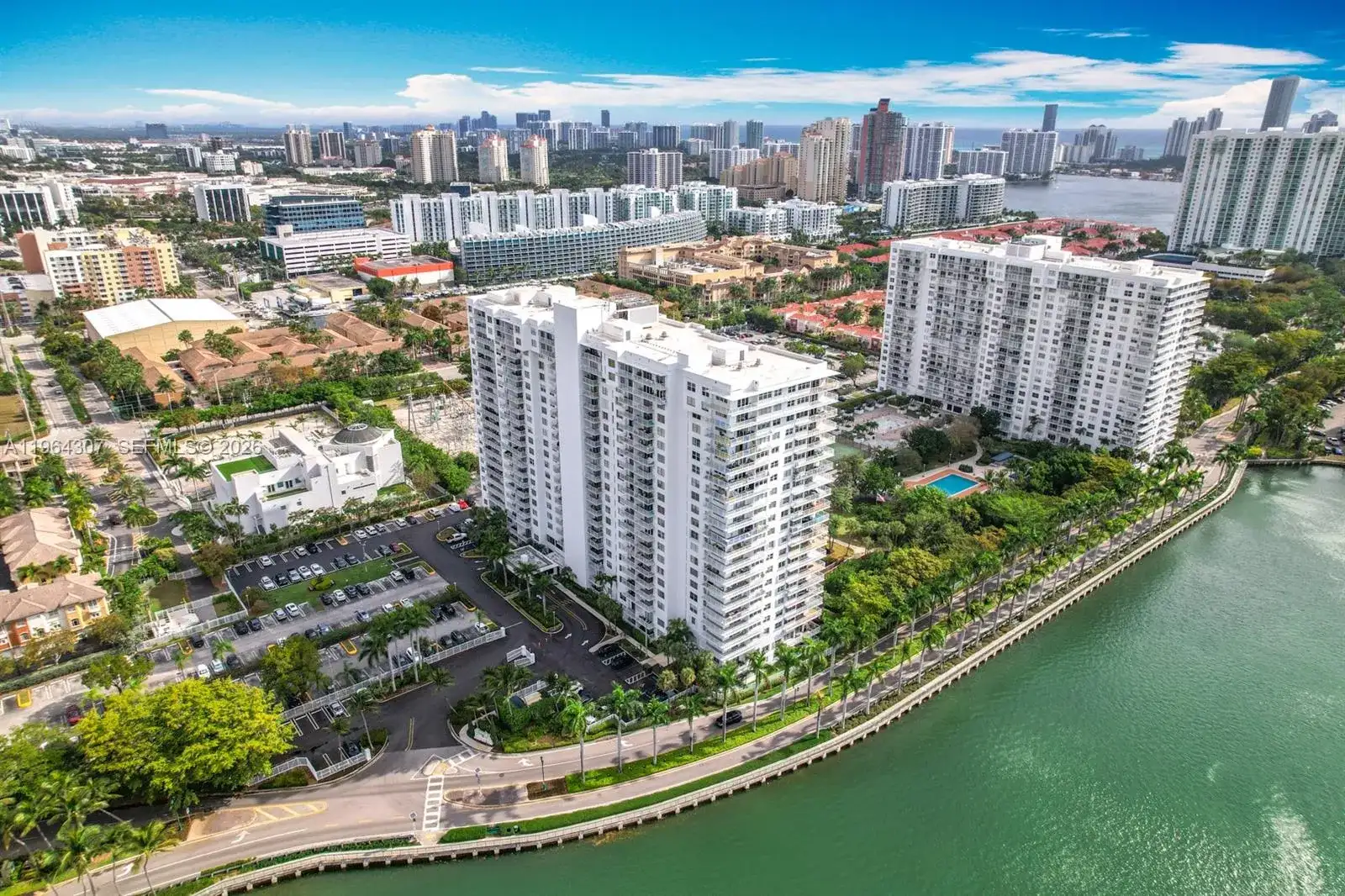 2801 NE 183rd St # 1504W, Aventura FL 33160 photo 5