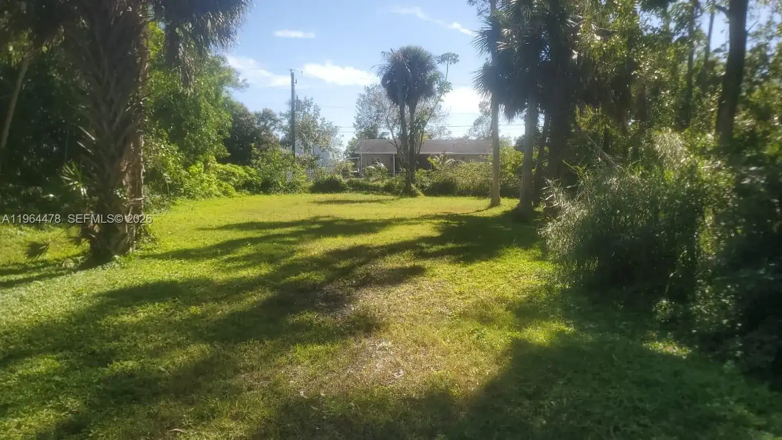 3050 Pine Tree Dr, Naples FL 34112 photo 3