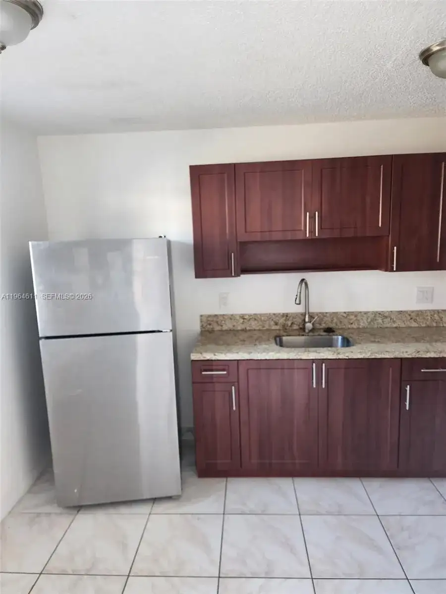 10805 SW 86th St # 1, Miami FL 33173 photo 2