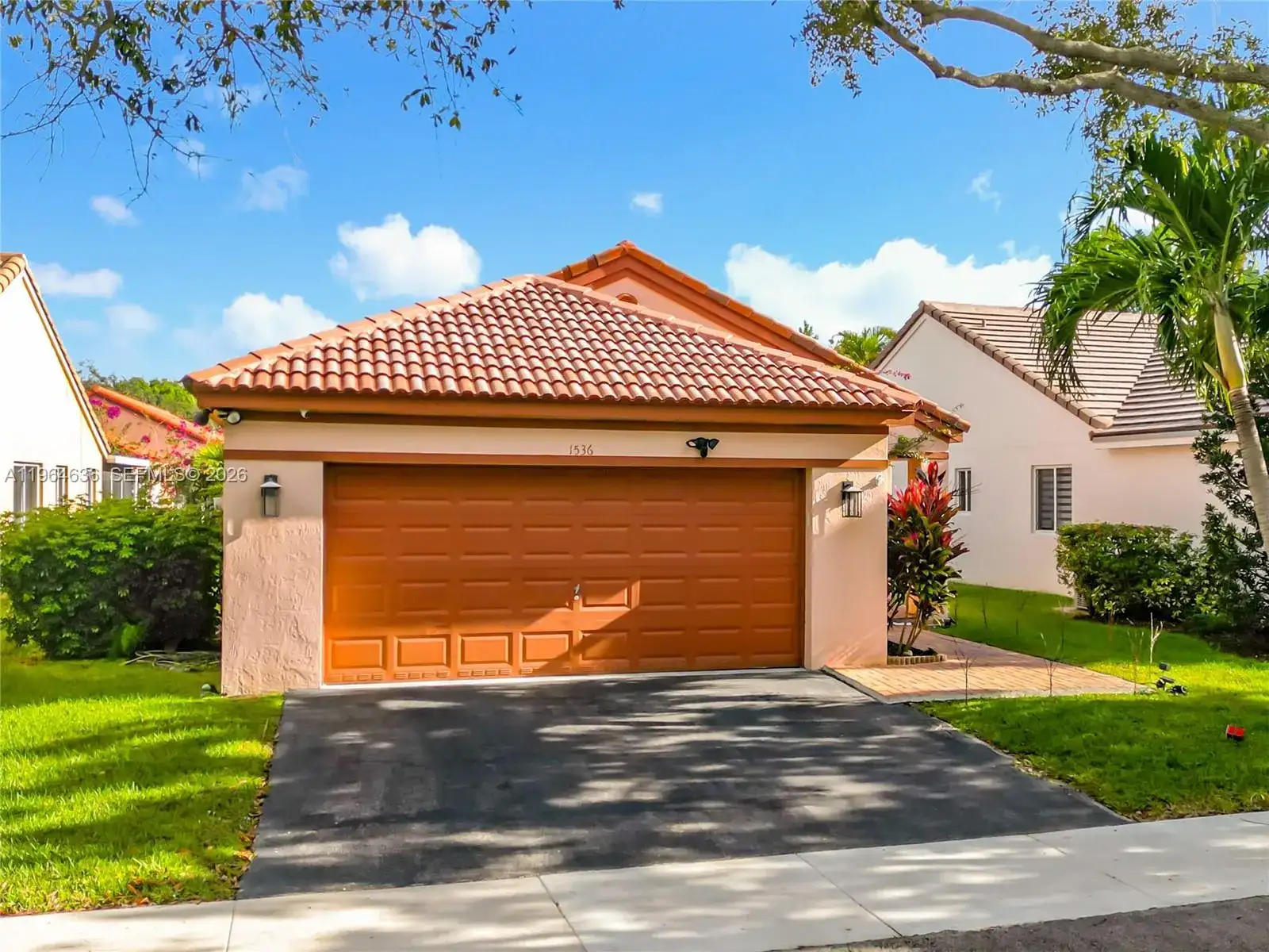 1536 Presidio Dr, Weston FL 33327 photo 2