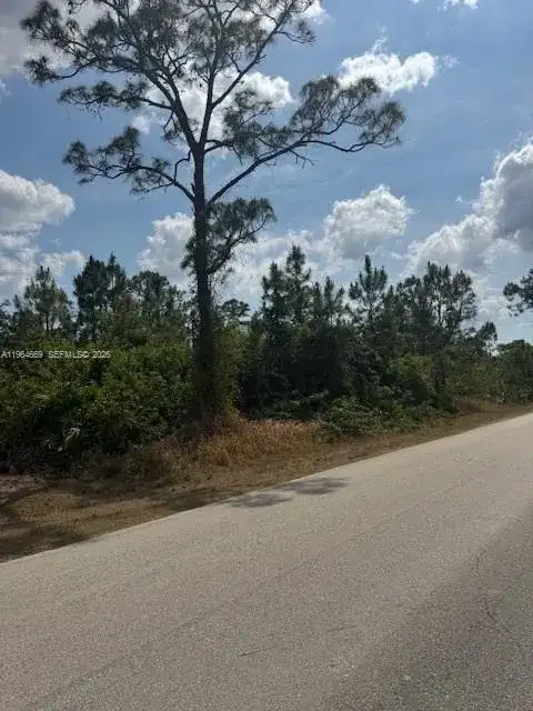 3104 E 10th ST, Lehigh Acres FL 33972 photo 2