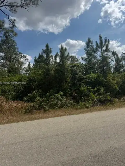3104 E 10th ST, Lehigh Acres FL 33972 photo 3