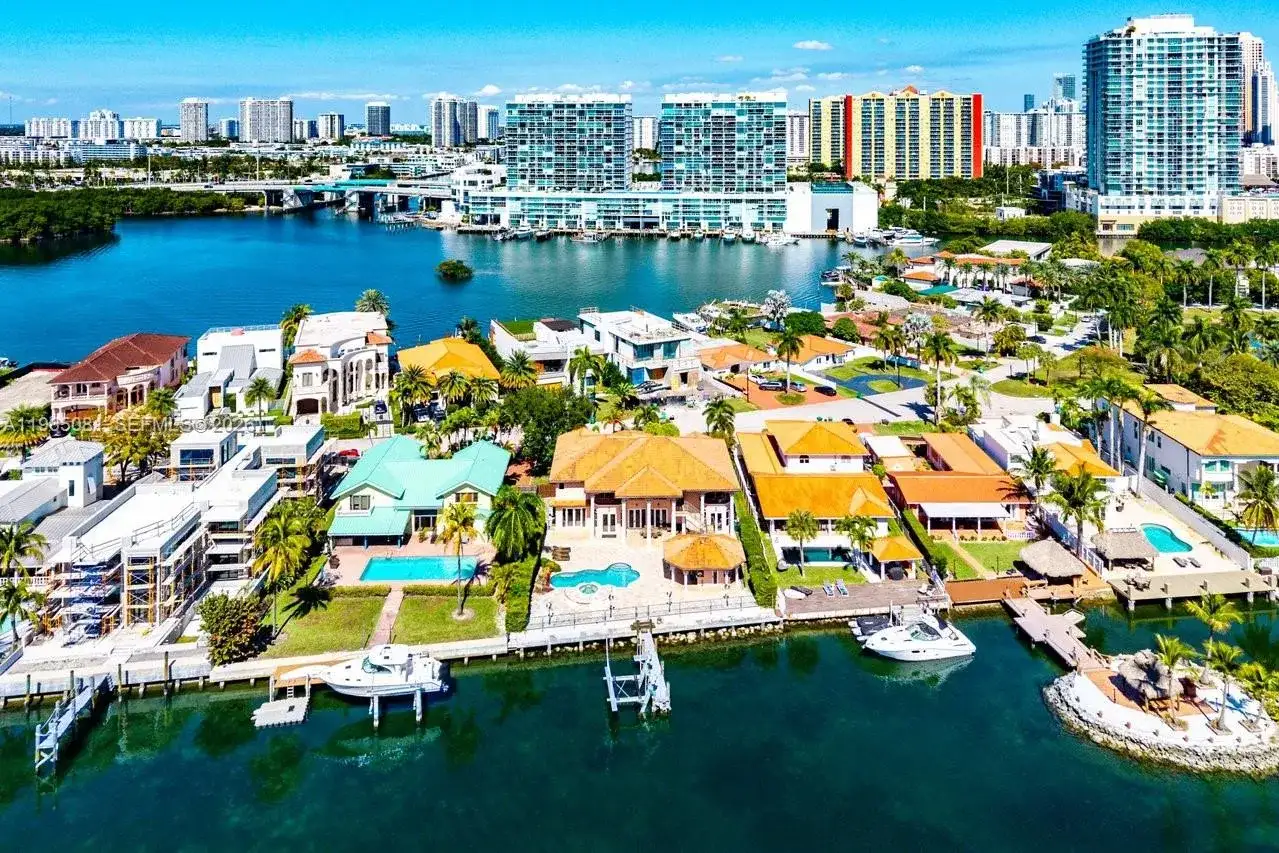 306 Atlantic Ave, Sunny Isles Beach FL 33160 photo 2