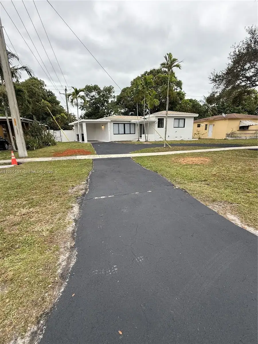 12615 N Miami Ave, North Miami FL 33168 photo 2