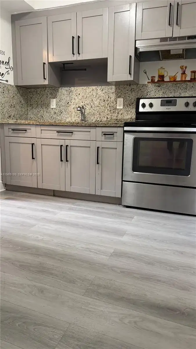 2238 NW 5th St # 1, Miami FL 33125 photo 3