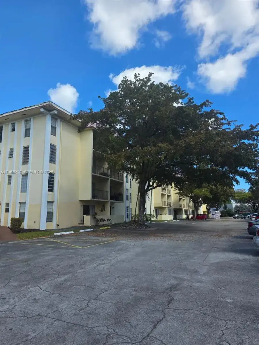 11925 NE 2nd Ave # B307, North Miami FL 33161 photo 2