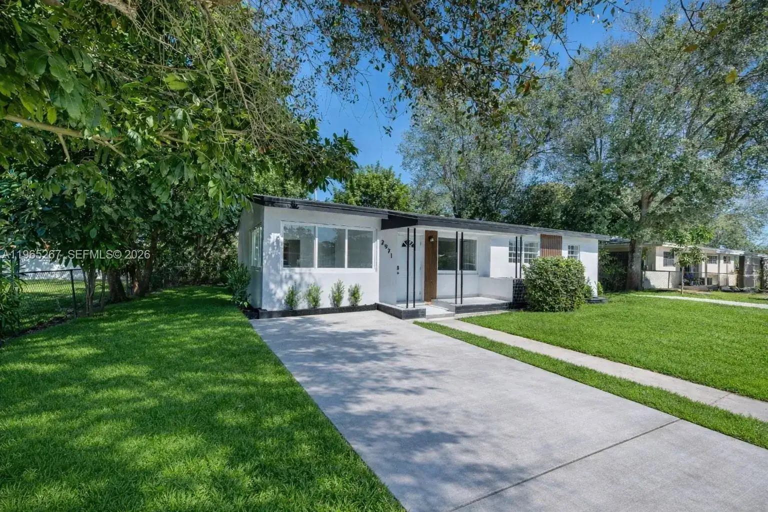 2971 NW 171st Ter, Miami Gardens FL 33056 photo 2