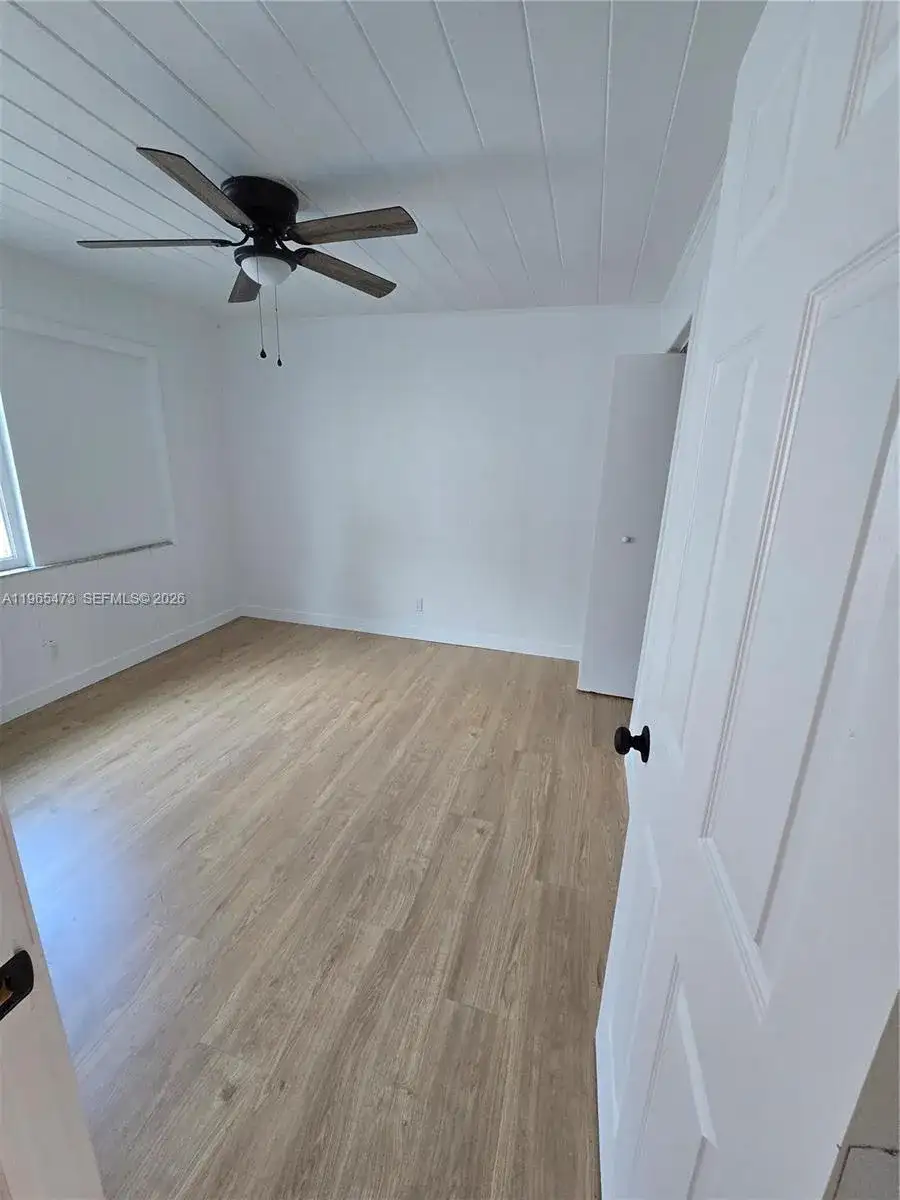 4000 Greenwood Ave, West Palm Beach FL 33407 photo 4