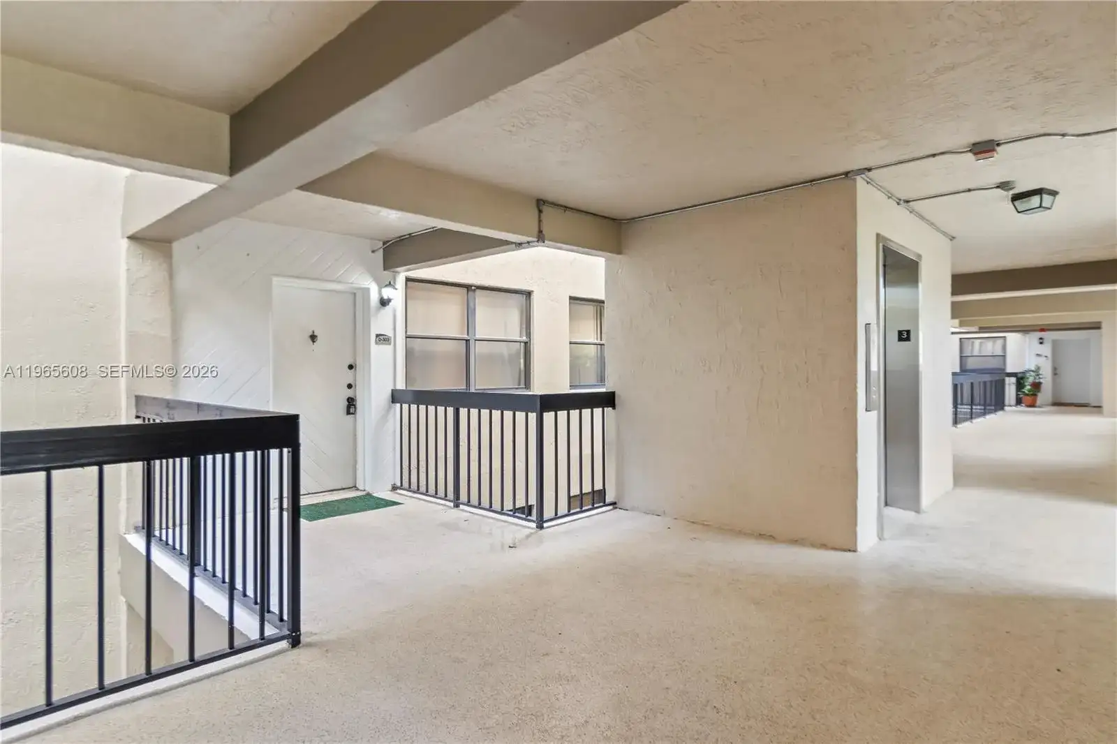 481 Ives Dairy Rd # 4, Miami FL 33179 photo 3