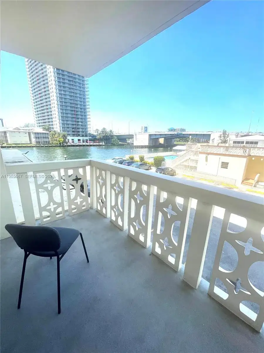 1817 S Ocean Dr # 219, Hallandale Beach FL 33009 photo 2