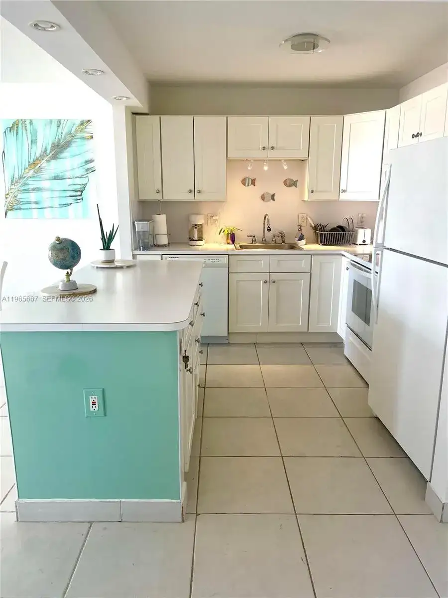 1817 S Ocean Dr # 219, Hallandale Beach FL 33009 photo 5