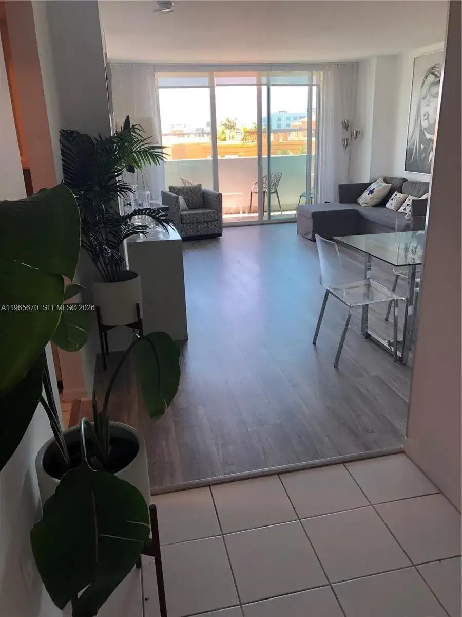 90 Alton Rd # 607, Miami Beach FL 33139 photo 2