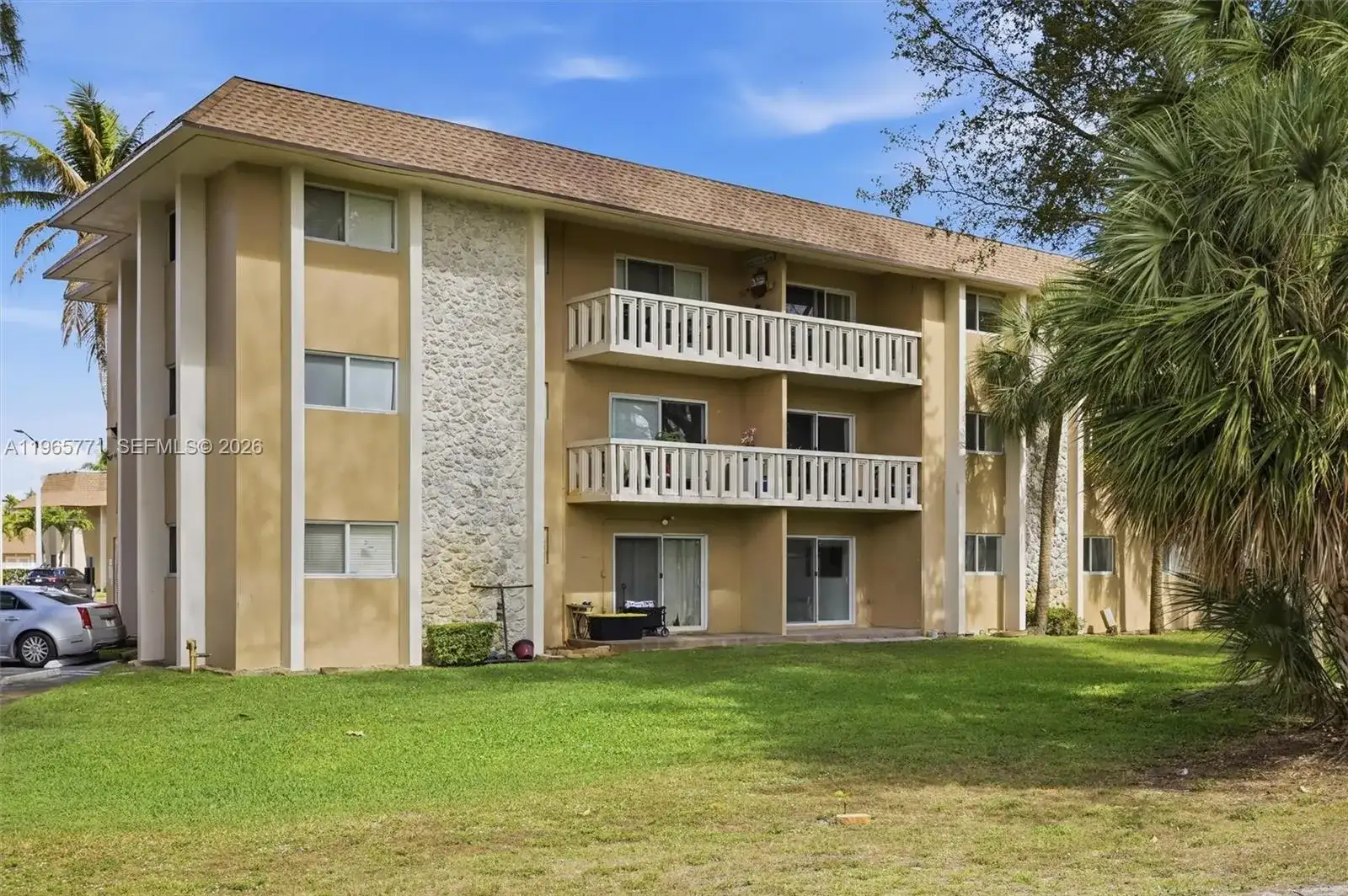 7400 Miami Lakes Dr # D205, Miami Lakes FL 33014 photo 3