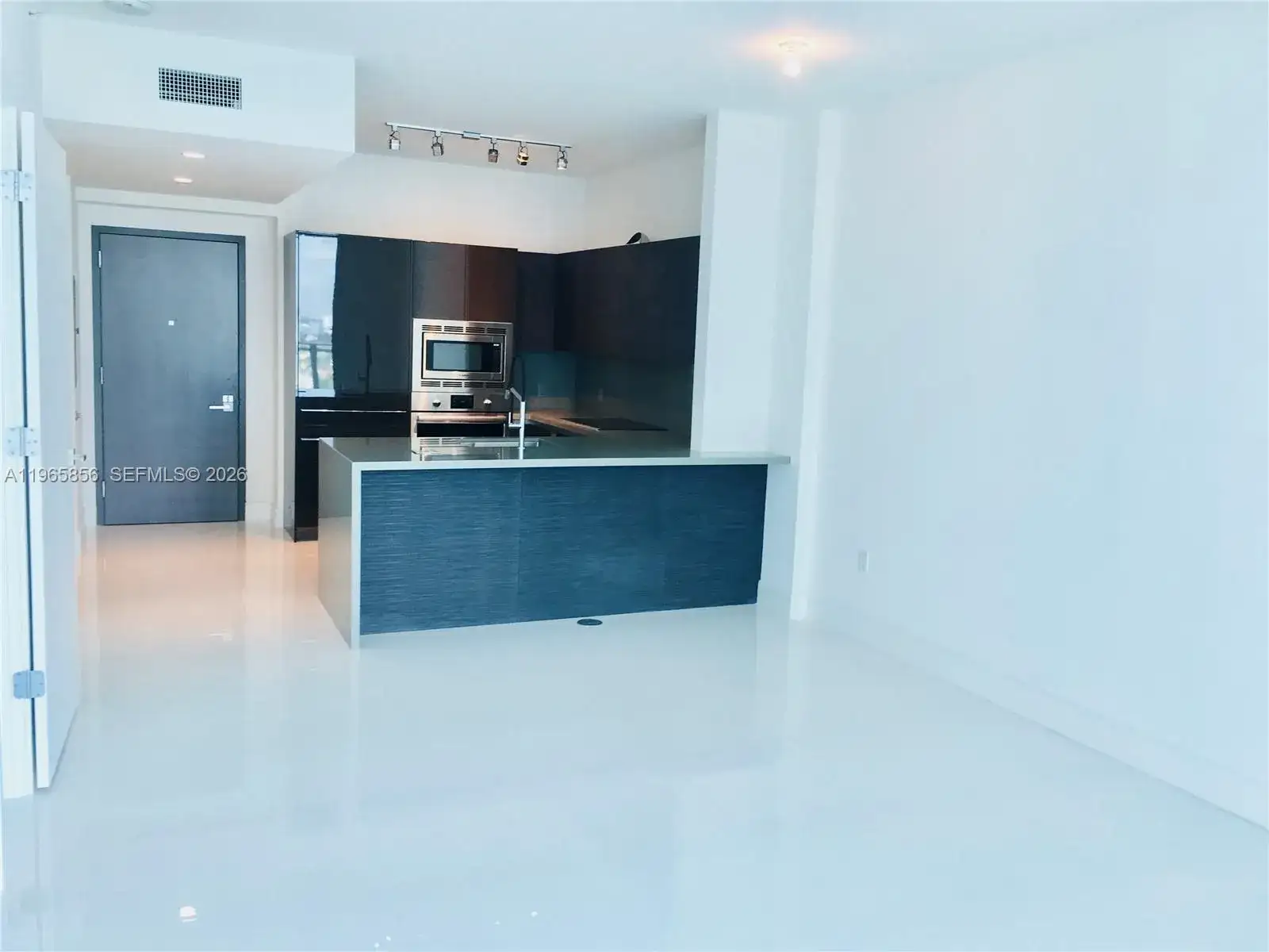 1080 Brickell Ave # 2607, Miami FL 33131 photo 5