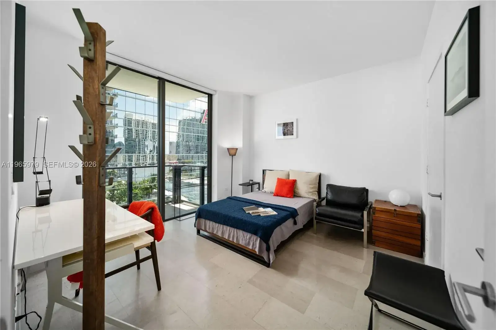 68 SE 6th St # 1201, Miami FL 33131 photo 5